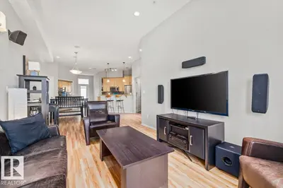 Interior photo 3 of #427 10531 117 ST NW