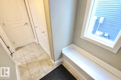 Interior photo 3 of 4408 CRABAPPLE LANDING LD SW