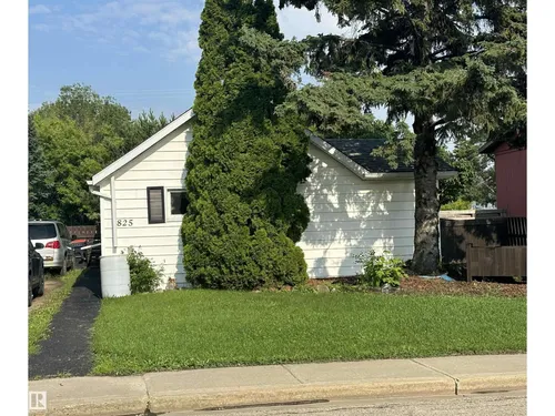 825 2 ST, Thorhild - $105,000