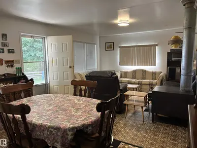 Interior photo 2 of 58024 RR210