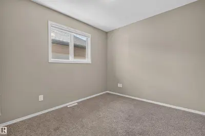 Interior photo 4 of 