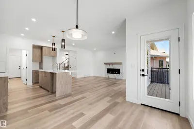 Interior photo 3 of 30 ELSINORE PL NW