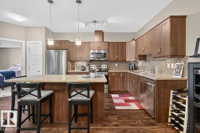 Interior photo 3 of #312 8730 82 AV NW
