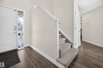 Interior photo 4 of 251 RIVER PT NW