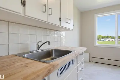 Interior photo 2 of #7 7307 118 ST NW