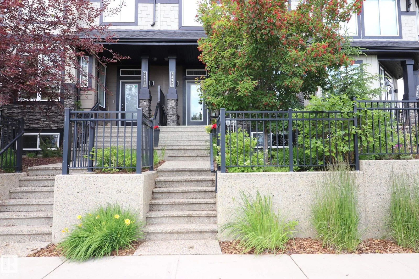 7492 MAY CM NW, Edmonton - 4 bedroom Residential Attached for sale