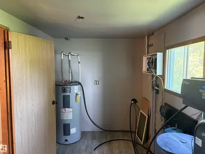 Interior photo 4 of 10120 HGHWAY 28