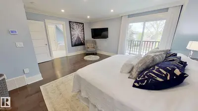 Interior photo 4 of 11313 127 ST NW