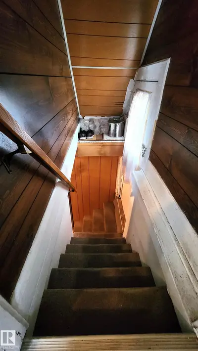Interior photo 4 of 9522 110 AV NW NW