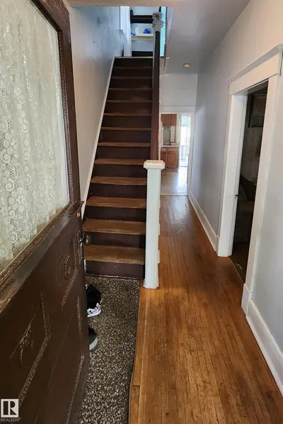 Interior photo 1 of 9522 110 AV NW NW
