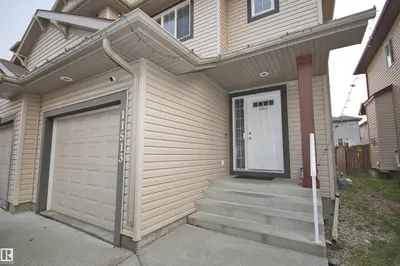Interior photo 1 of 11513 17 AV SW