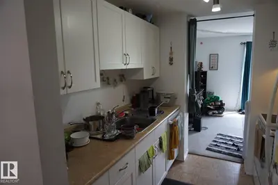Interior photo 3 of 129 ABBOTTSFIELD RD NW