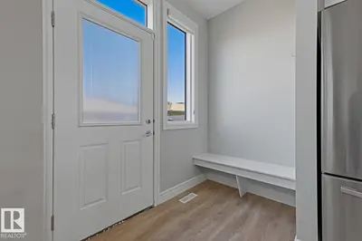 Interior photo 2 of 