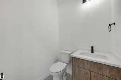 Interior photo 3 of 39 ELSINORE PL NW