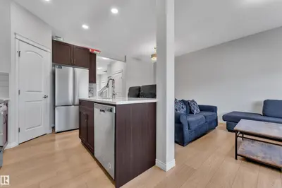 Interior photo 4 of 2246 54 ST SW