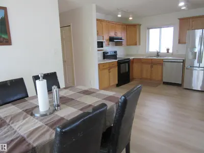 Interior photo 2 of 64 HEATHERGLEN CL