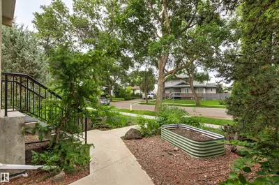 Interior photo 1 of 13868 110A AV NW
