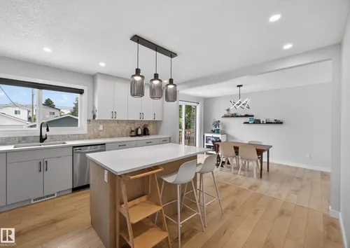 9915 154 ST NW, Edmonton - $564,800