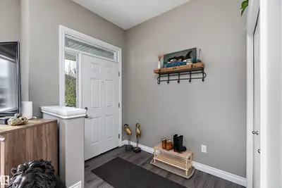 Interior photo 1 of 3417 WEIDLE WY SW
