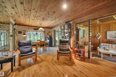Interior photo 3 of 464044 RGE ROAD 270