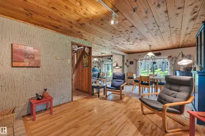 Interior photo 4 of 464044 RGE ROAD 270