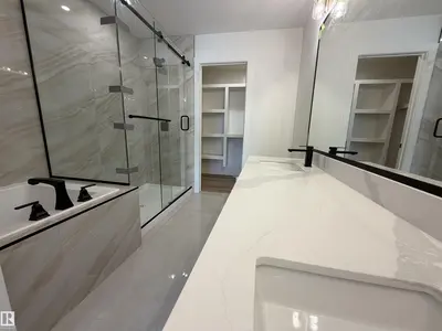 Interior photo 3 of 115 Pierwyck Loop