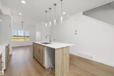 Interior photo 2 of 618 176 AV NE