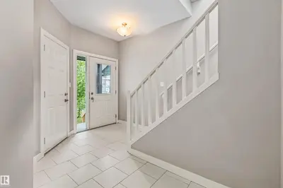Interior photo 1 of 15 Redding WY