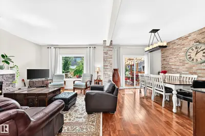 Interior photo 3 of 17819 8 AV SW