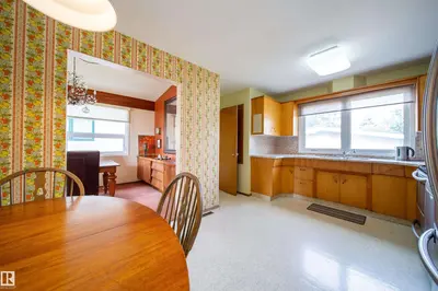 Interior photo 4 of 4328 116 ST NW NW