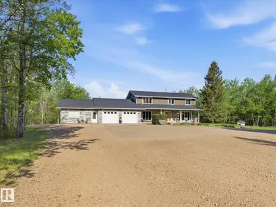 Interior photo 1 of 51408 RGE ROAD 224
