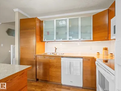 Interior photo 3 of 3607 42 ST