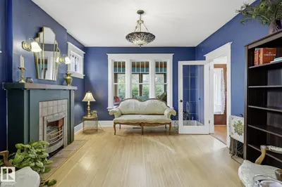 Interior photo 2 of 11254 95A ST NW