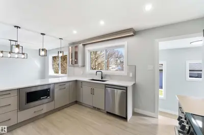 Interior photo 4 of 8736 66 AV NW