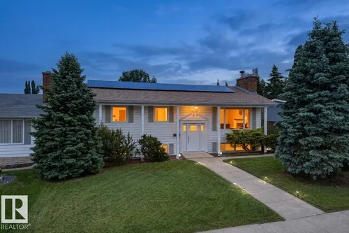 10936 35A AV NW, Edmonton - $565,000