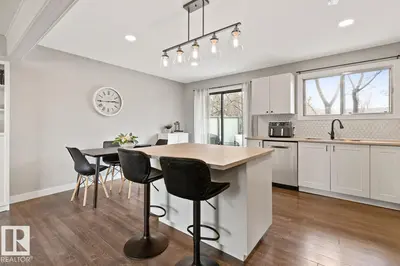 Interior photo 1 of 20 CARAGANA AV