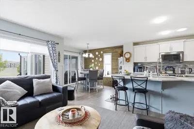 Interior photo 2 of 34 ROLSTON CL