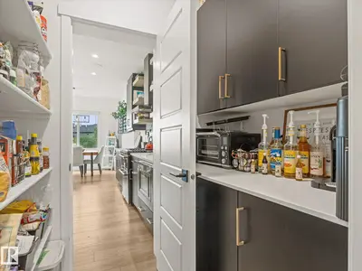 Interior photo 3 of 3648 6 ST NW