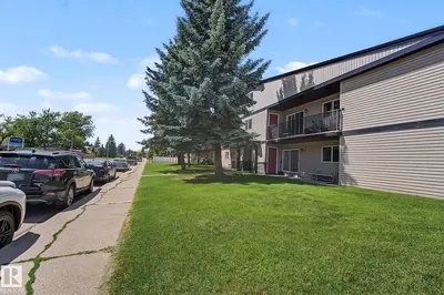 Interior photo 1 of #6E 11608 28 AV NW NW