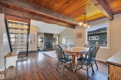 Interior photo 3 of 4707 44 ST