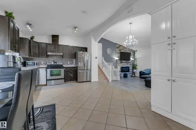Interior photo 4 of 1316 35 ST NW
