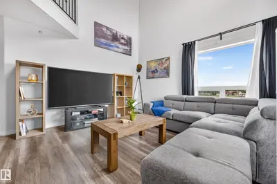 Interior photo 2 of #2420 320 CLAREVIEW STATION DR NW NW