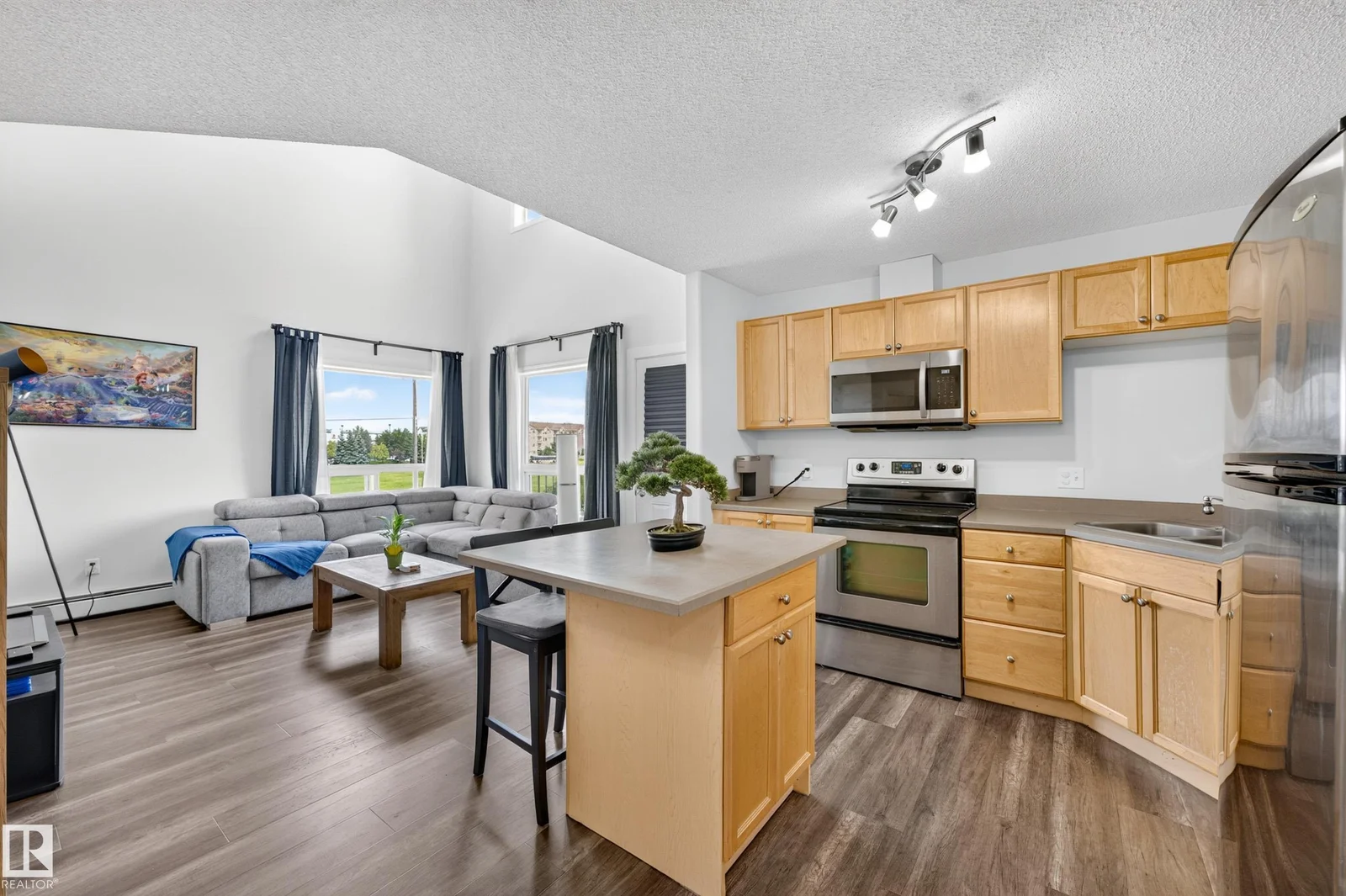 #2420 320 CLAREVIEW STATION DR NW NW, Edmonton - 2 bedroom Apartment for sale