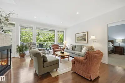 Interior photo 4 of 1346 119B ST NW