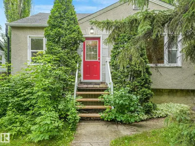 Interior photo 1 of 7239 112 ST NW NW