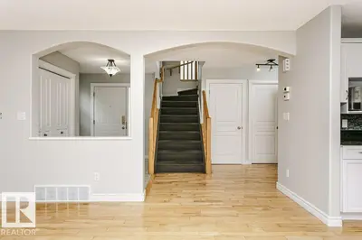 Interior photo 4 of 8018 3 AV SW