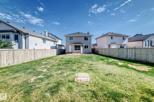 7847 7 AV SW, Edmonton - $471,999