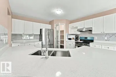 Interior photo 3 of 2811 33 ST NW