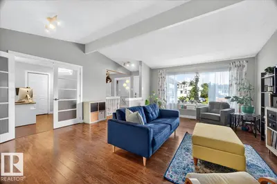 Interior photo 4 of 5211 94A AV NW