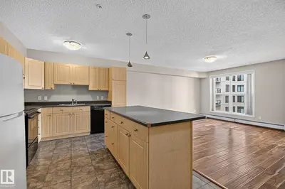 Interior photo 3 of #417 10311 111 ST NW